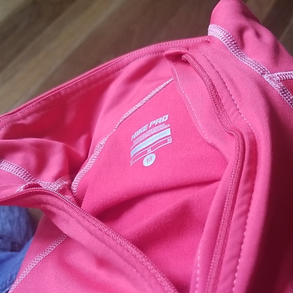 Nike PRO Zip up Jacket - Picture 7 of 8